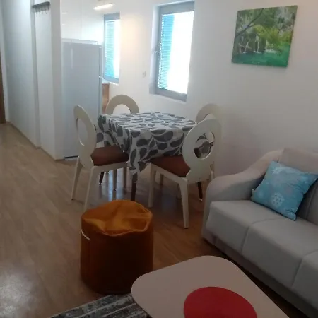 Flamanita Apartments Скопие Екстериор снимка